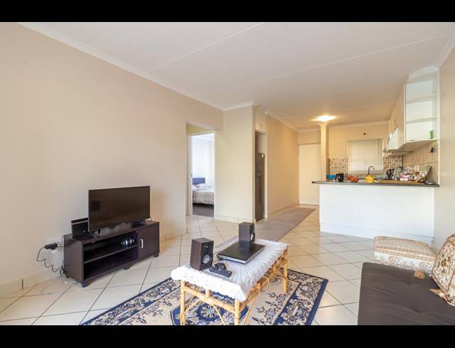 2 BEDROOM APARTMENT SOLD IN BURGUNDY ESTATE